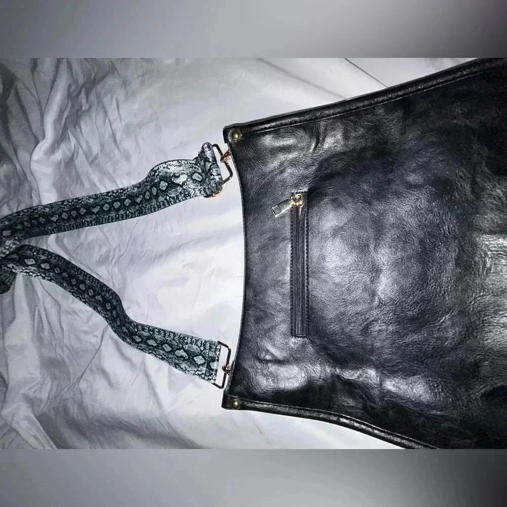 UNBRANDED BLACK  CROSSBODY PURSE ADJUSTABLE BLACK WHITE‎ GREEN SNAKESKIN …